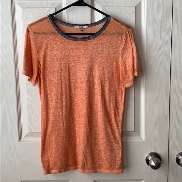 Peach Tee-Shirt - Picture 3 of 5